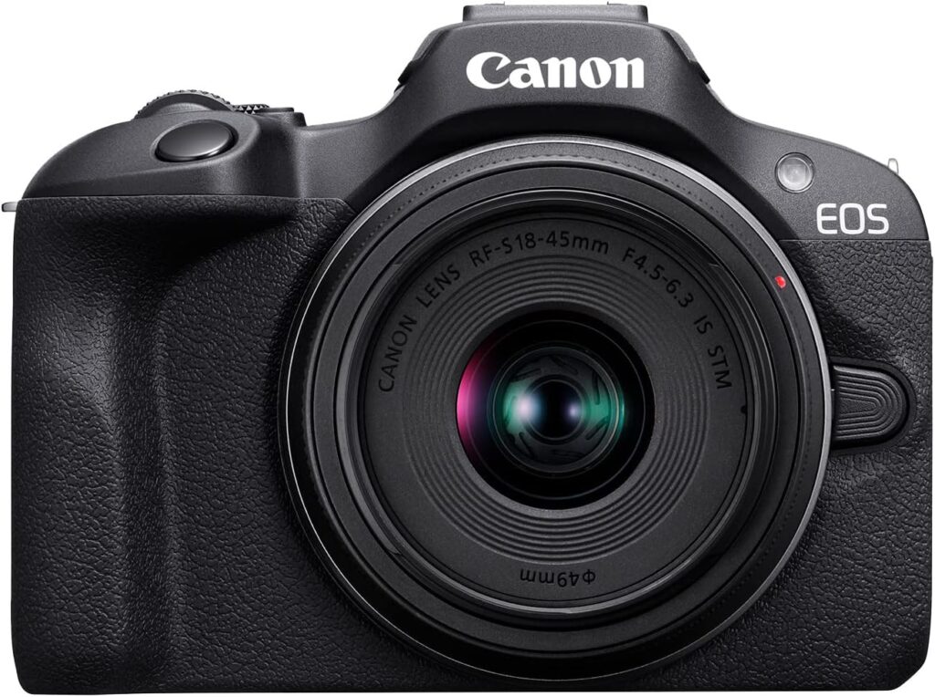 Vista frontal de una cámara Canon EOS R100
